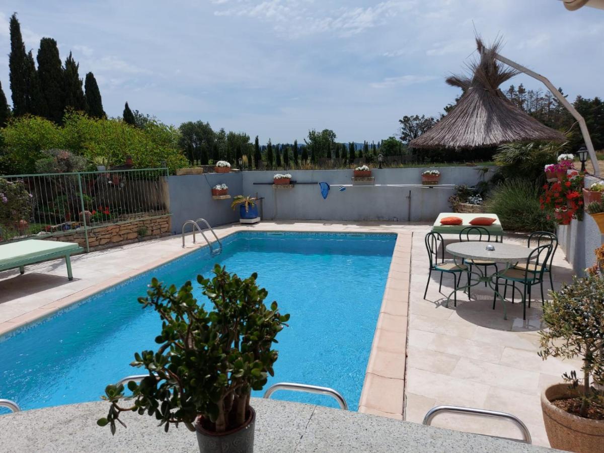Villa La Prairie Boulbon Buitenkant foto