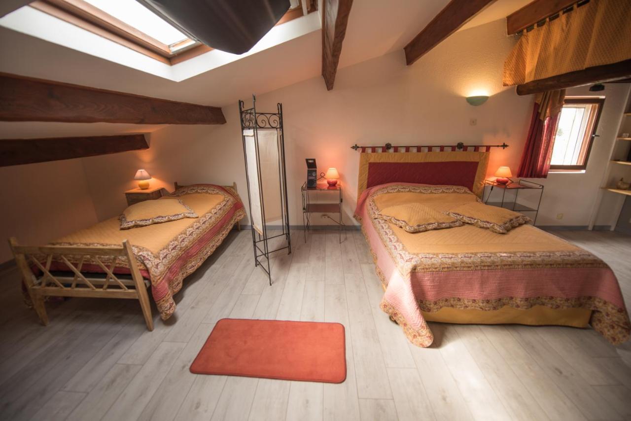 Villa La Prairie Boulbon Buitenkant foto